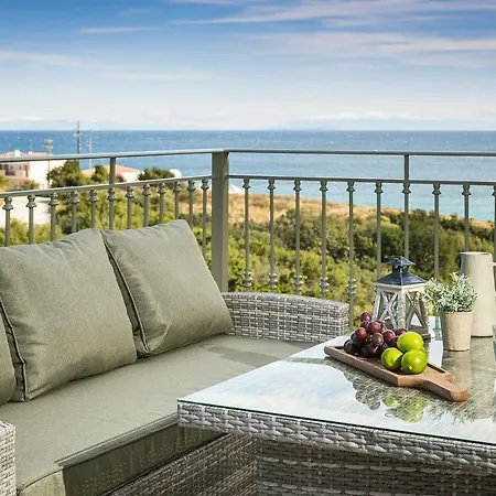 Appartement Pieno Di Luce Skala Loft With Private 107m2 Pool And Breakfast