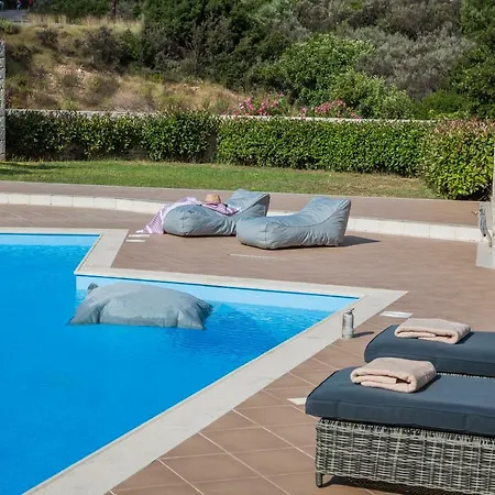 Pieno Di Luce Skala Loft With Private 107m2 Pool And Breakfast Appartement