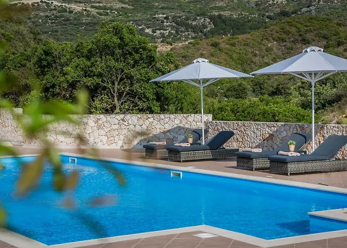 Pieno Di Luce Skala Loft With Private 107m2 Pool And Breakfast *